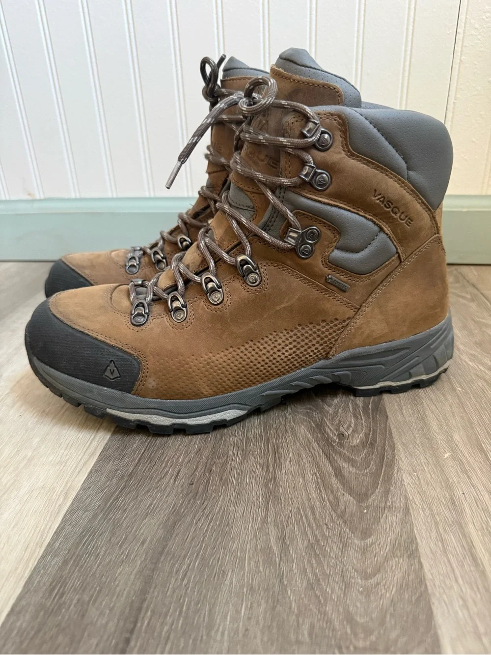 Vasque St. Elias Goretex Hiking Boot Men's 11